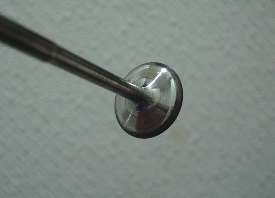 鏡面化した吸気バルブ