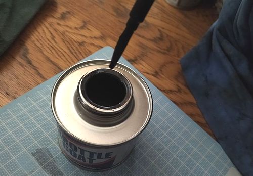 スロットルコートを筆で塗る